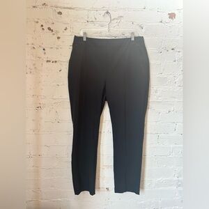 Columbia PFG Woman’s Black Joggers Large Short